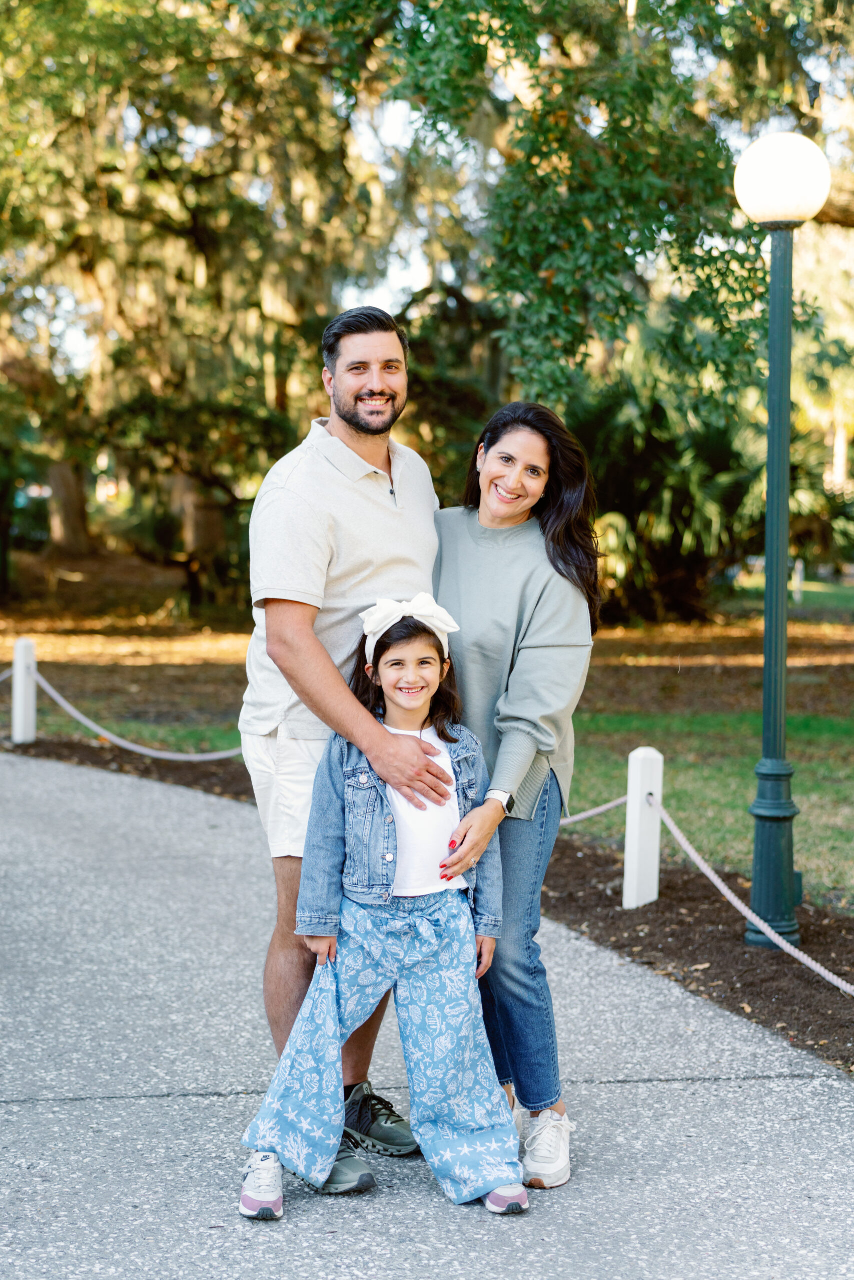 Jekyll Island family photographer capturing a multi generation family on vacation