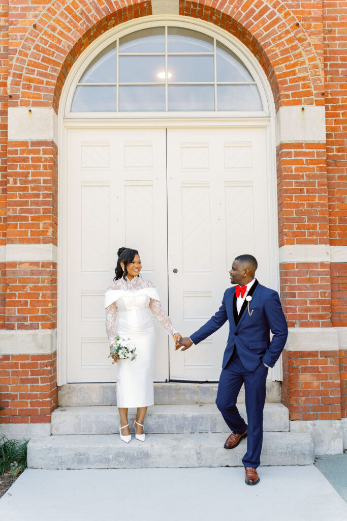 Bride and groom at Gwinnett Historic Courthouse in Lawrenceville