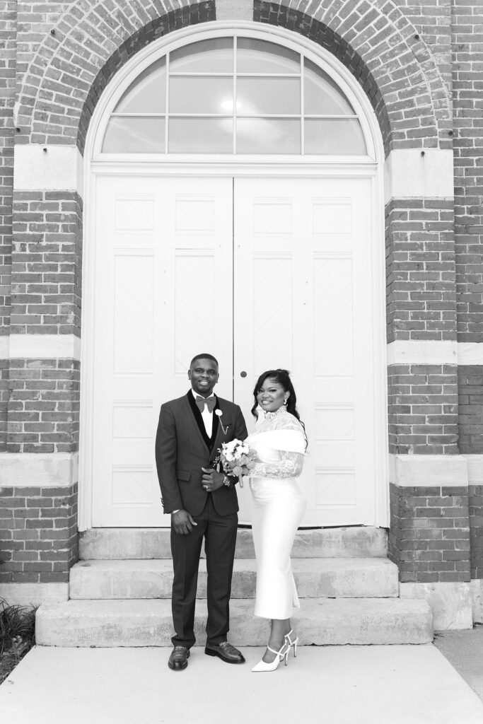 Bride and groom at Gwinnett Historic Courthouse in Lawrenceville