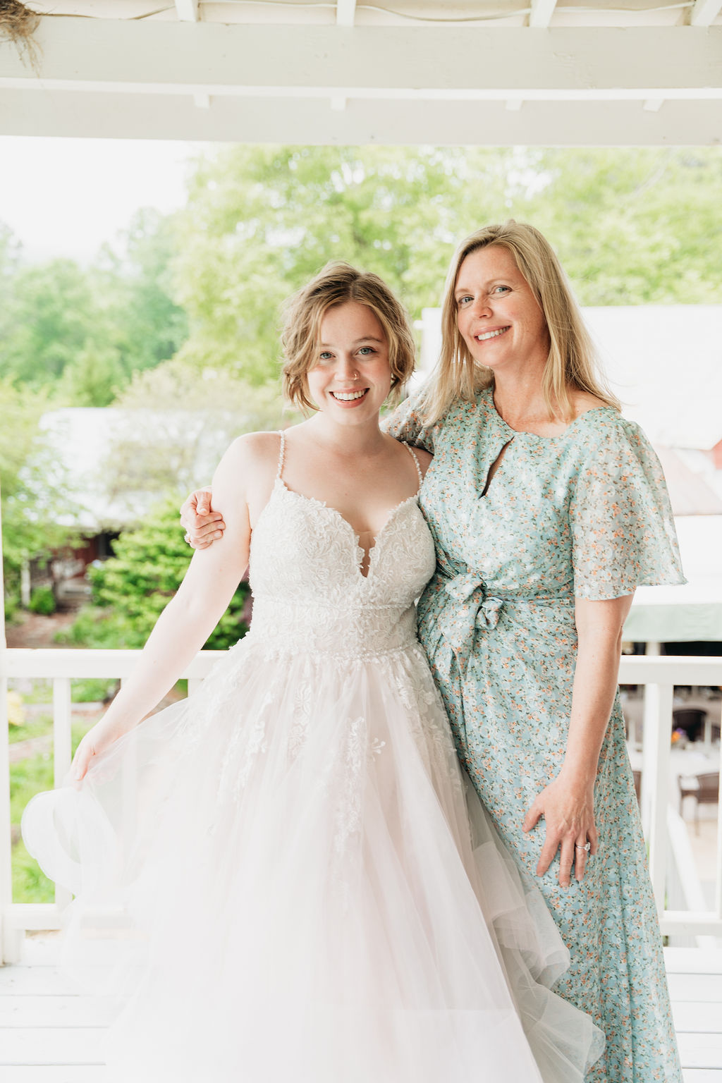 Bride getting ready in the bridal suite at Glen-Ella Springs wedding